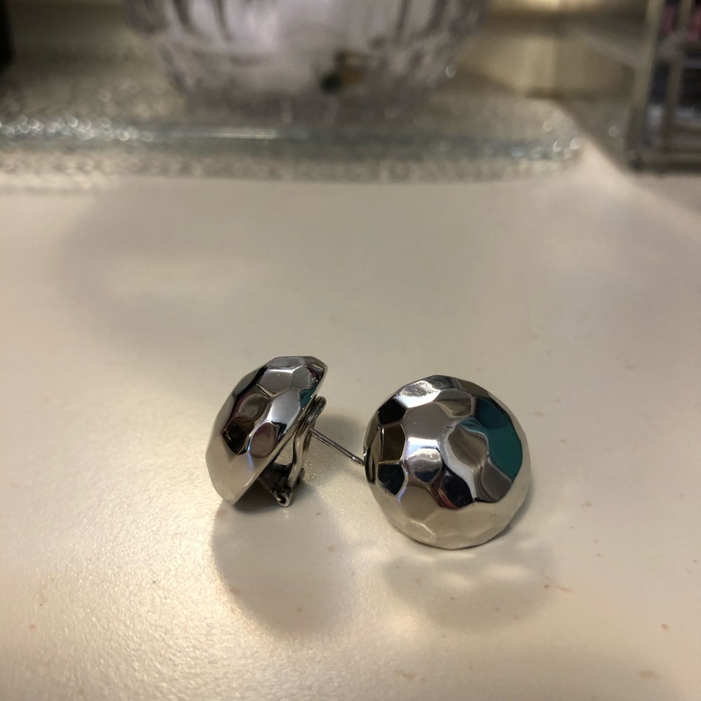 Earrings - Picture 2 of 3